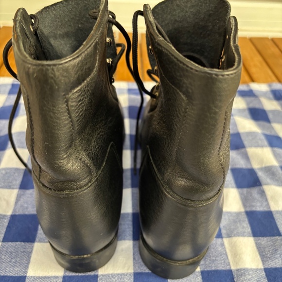 BLACK LEATHER Ariat Women's Heritage Lacer II Western Boot 7.5 Gently used. - Picture 3 of 7